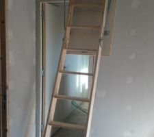 Escalier escamotable grenier