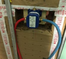 Mise en place corps encastré pour thermostat douche