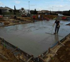 Debullage radier béton maison