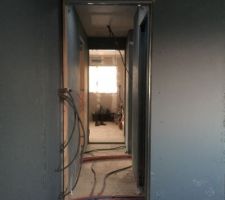 Chambre 3 / dégagement