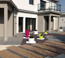 Cheminement vers l'entr&eacute;e