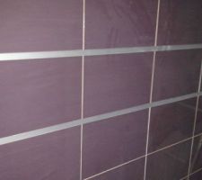 Carreaux 20x45 violet pour la salle de bain