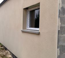 Échafaudage façade arrière pour enduit.