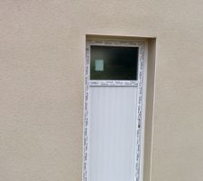 Sortie arrière, avec enduit.