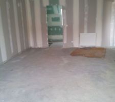Vue sol après pose chape dans la suite parentale