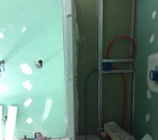 Cloison separation douche / meuble vasque (1 ere partie)