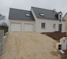 Terrassement et aménagement du terrain.