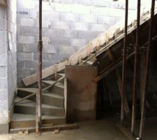 Plancher etage escalier coulé