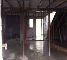 Plancher etage escalier coulé