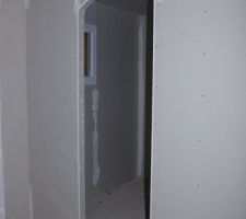L'arche de l'entrée du cellier