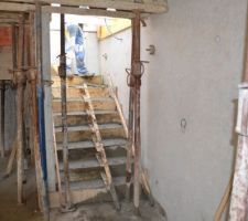 Béton de l'escalier