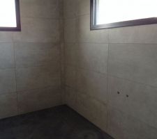 Salle de bain carrelage fini