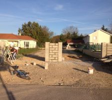 Construction murs et portails avec nos voisins pour garder un aspect uniforme