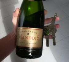 Clés en mains maintenant place au travaux d aménagement.
Champagne offert par le groupe Maisonneuve