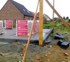 Arrivées des briques sur le chantier