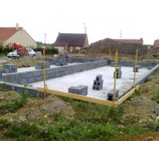 Vide sanitaire encore sur deux rangs de parpaings