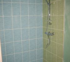 Douche avec robinet thermostatique