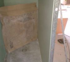 Futur salle d'eau de la chambre d'amis, avec douche italienne