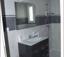 Faience salle de bain avec meuble
