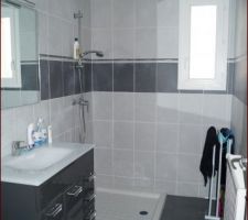 Faience salle de bain avec meuble