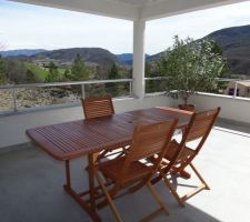 Traitement des tables de la terrasse est