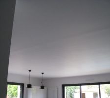 Traces au plafond
