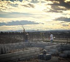 Les ma&ccedil;ons &agrave; l'oeuvre