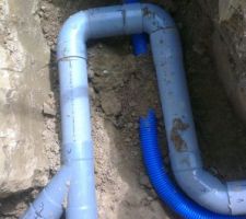 Pour le raccordement futur de la cuve de récupération eau de pluie