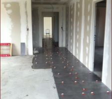 Pose du carrelage - salon