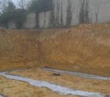 Coulages des fondations un jour après le terrassement
