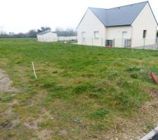 Terrain balis&eacute; avec implantation