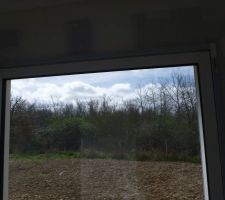 Baies vitrées d'où on sent de l'air lors du test d'étanchéité