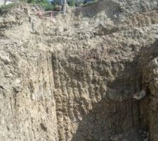 Selon l'expert des assurance , il aurait fallut protéger un peu le talus