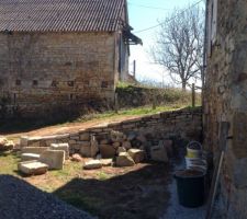 Montage du mur de la rampe extérieur