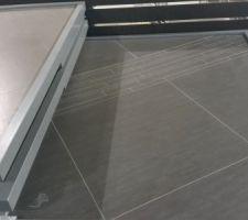 Carrelage Line Grey rectifié 60*60 à droite