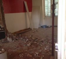 Le mur entre la chambre ouest et le salon est tombé...