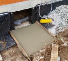 Dalle entree vide sanitaire