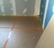 Mise en place de l'isolation du plancher chauffant (chambre 3)