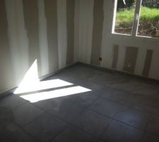 Carrelage de la chambre 1