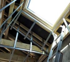 Rails pour placo autour du velux