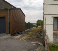 Voici une vue depuis l'entr&eacute;e du chemin d'acc&egrave;s