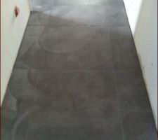 Joint carrelage en cours