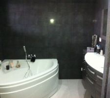 Salle de bain Rez de chauss&eacute;e