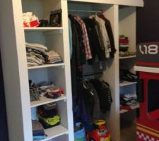 Dressing fait par nous meme c est moins chers et on as pu les faire selon nos besoins