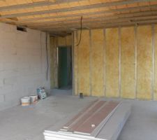 Retard sur les fenetres, mais ça avance tout de même.