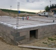 Mise en place des poutrelles et hourdis