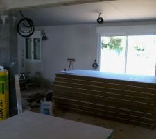 Les plaquistes "plaquent" les plaques int&eacute;rieures.