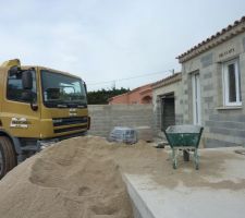 23.04.2015 : livraison du carrelage