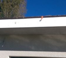 Finition par les peintres extérieurs....absente, on voit tous les pas de vis