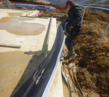 Mise en place bande d'arase